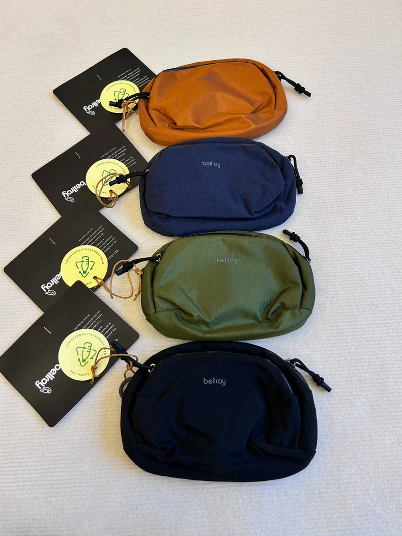 Tech Accessories Travel Organizer Pouch - حقيبة بيلروي فينتشر بسعة 1.5 لتر،