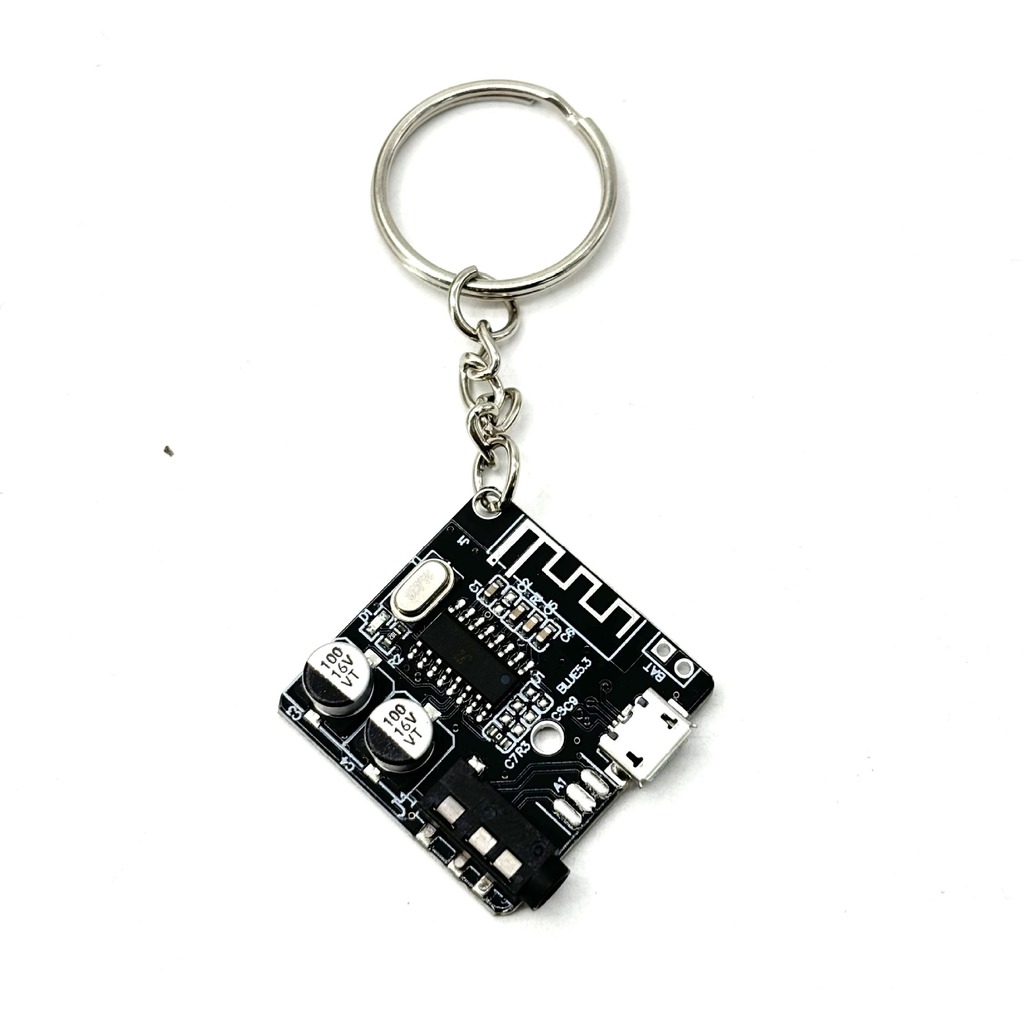ميدالية مفاتيح معدنية بتصميم ل - مراجعة Trending Tech Accessories وسعره