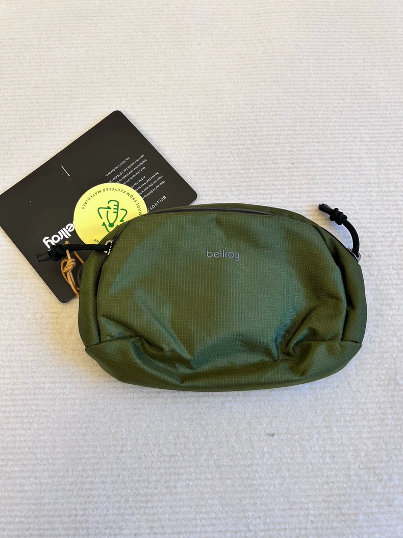 حقيبة بيلروي فينتشر بسعة 1.5 ل - مراجعة Tech Accessories Travel Organizer Pouch وسعره